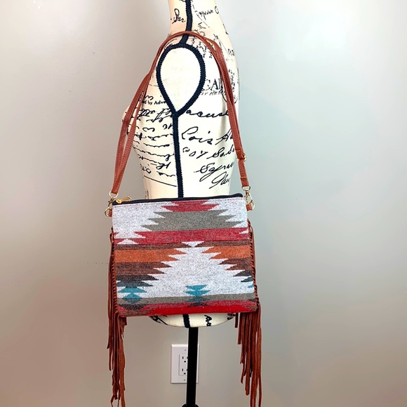 Boho Aztec Western Fringe Crossbody Bag - Picture 6 of 9
